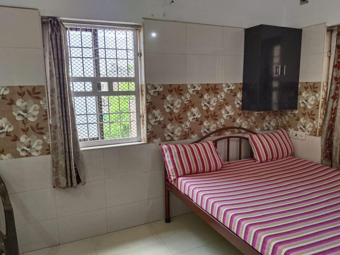 rooms near mount road 